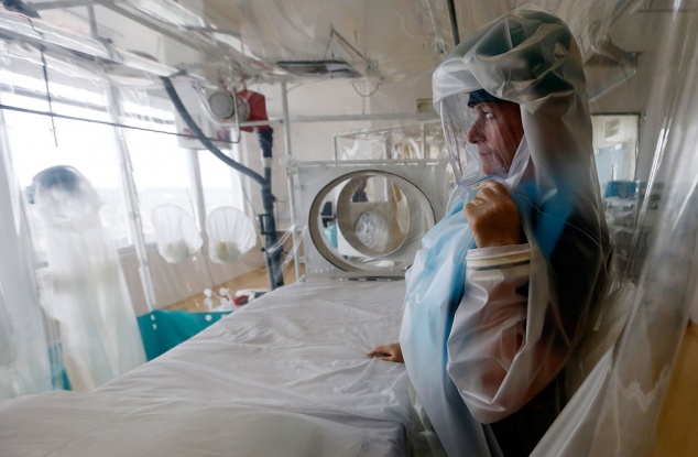 Киев уже приготовил 1,5 тыс койко-мест для госпитализации людей с лихорадкой Эбола