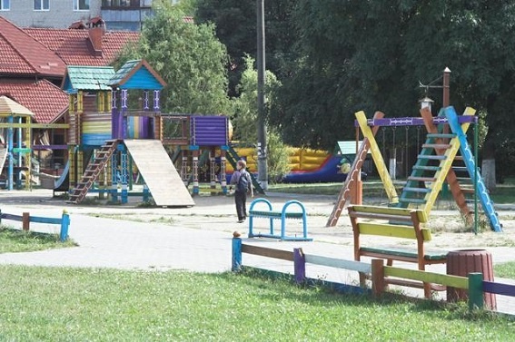 В Киеве поймали эксгибициониста, караулившего несовершеннолетних на детской площадке
