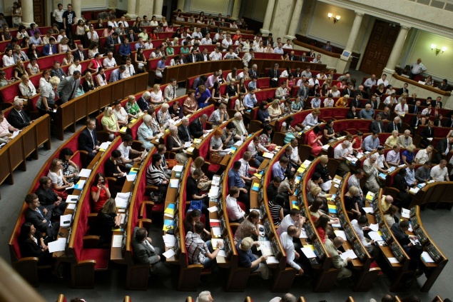 Дмитрий Бровкин: “Парламент превратился из законотворческого в законоликвидационный орган”