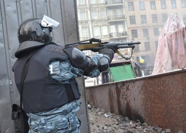 Суд оставил под арестом бывшего “беркутовца”, подозреваемого в расстреле активистов Евромайдана