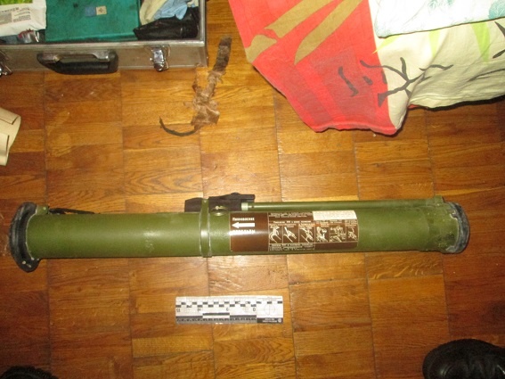 У “айдаровца” нашли дома гранатомет (фото)