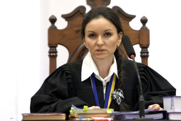 В Киеве напали на судью, которая рассматривала дела Тимошенко и Луценко