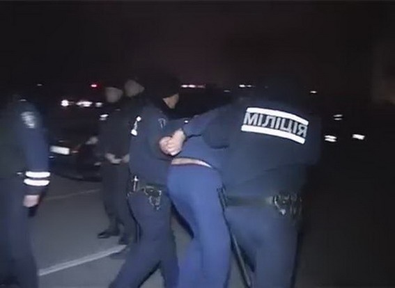 В Киеве грабитель со скальпелем напал на девушку