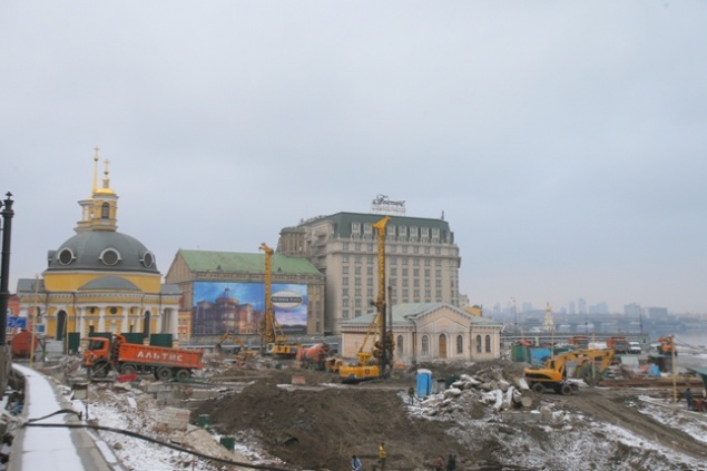 Завершение грандиозной реконструкции Почтовой площади вновь сдвигается по времени