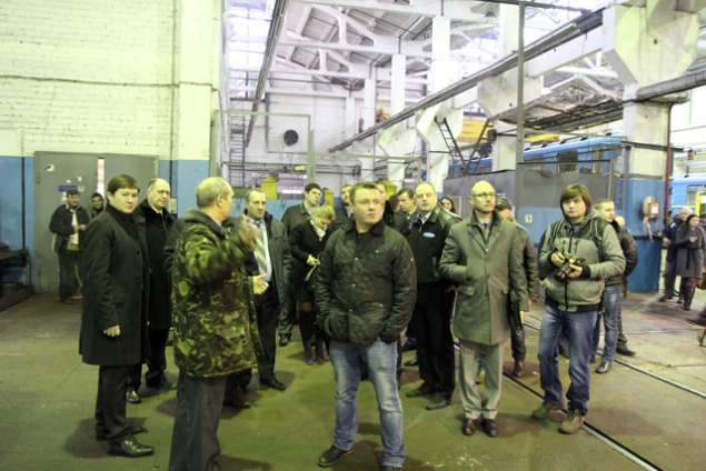 В вагоноремонтном заводе рассказали депутатам о бедственном положении метро (ФОТО)