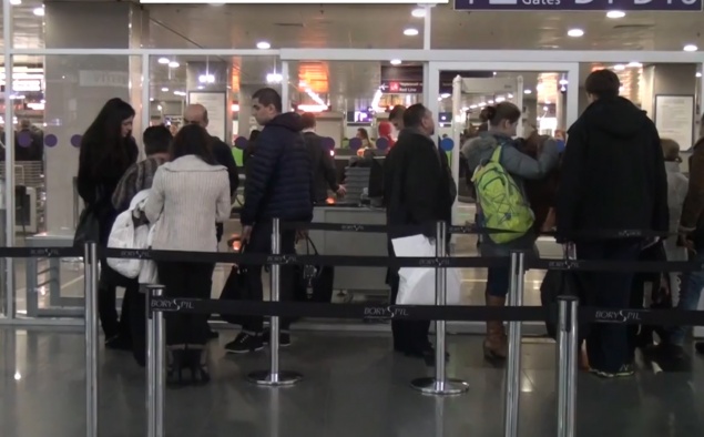 В аэропорту “Борисполь” задержали женщину-сутенера (ВИДЕО)