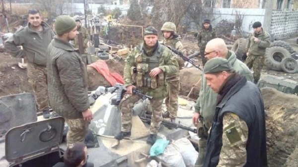 В бою за Донецкий аэропорт ранили лидера “Правого сектора” Дмитрия Яроша