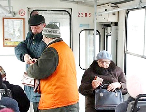 С 1 марта проезд в общественном транспорте возможен только по билетам нового образца