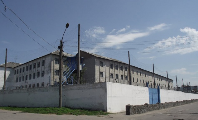 На Киевщине работника исправительной колонии за взятку приговорили к 17 тыс. грн штрафа
