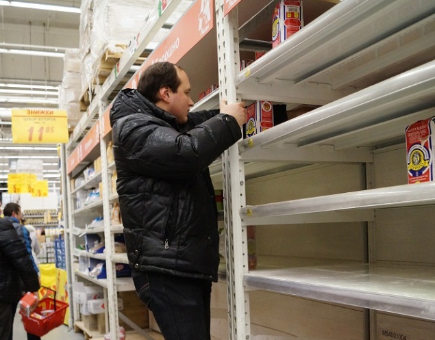 Столичные власти предупредили киевлян, что купленные в припадке паники продукты возврату не подлежат