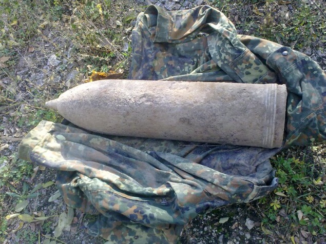 В Киевской области спасатели изъяли 5 взрывоопасных предметов времен войны