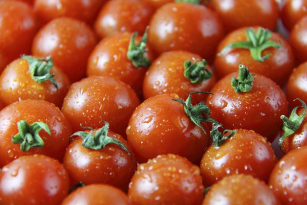В киевском супермаркете килограмм помидоров стоит 860 грн