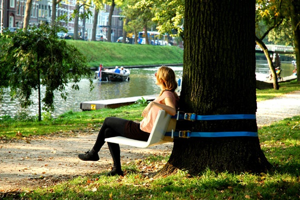 В парке Шевченко поставят дизайнерские скамейки и запустят бесплатный скоростной Wi-Fi