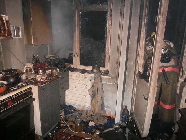 Психически нездоровый киевлянин поджег свою квартиру