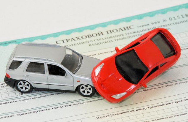 В Киеве эксперт страховой компании требовал взятку с автовладельца