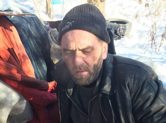 Милиция Киевщины разыскивает бомжа, надругавшегося над 14 могилами (фото)