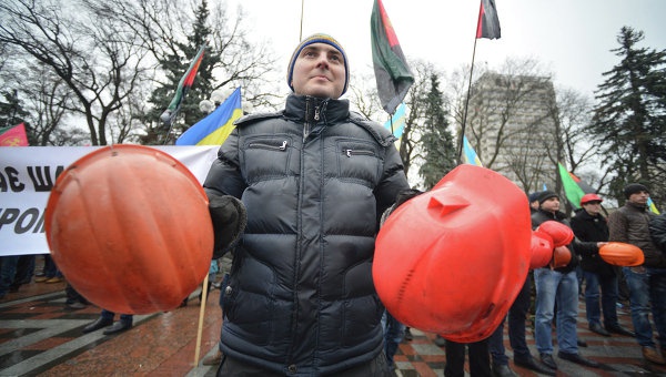 В Киев готовы приехать около 10 тыс шахтеров