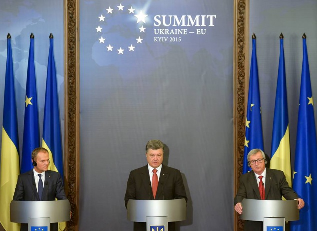 Евросоюз хочет, чтобы зона свободной торговли с Украиной заработала с 1 января