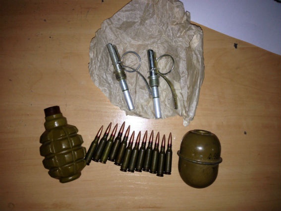 На станции “Киев-Пассажирский” задержали военнослужащего с боеприпасами