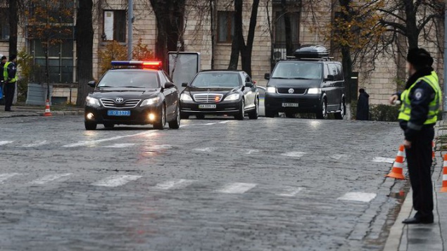 В Киеве возле Верховной Рады произошло ДТП