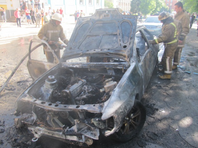 В Белой Церкви посреди дня загорелся легковой автомобиль (фото)