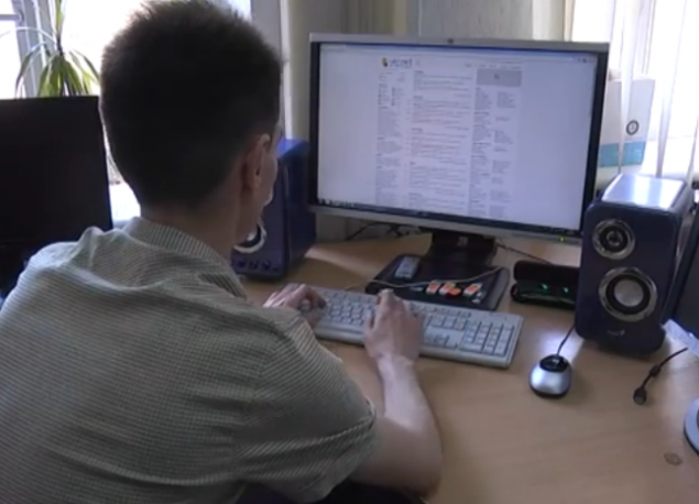 Мошенник из Киевской области на миллион гривен обманул пользователей интернета (видео)