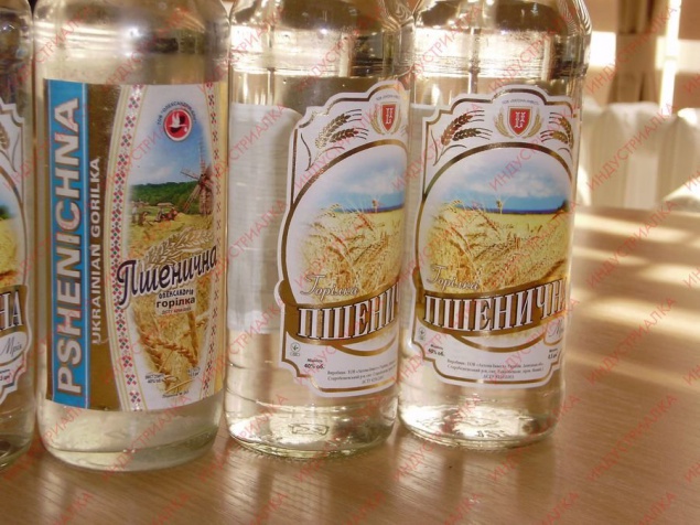 В Киеве изъято более 4 тысяч литров фальсифицированного алкоголя