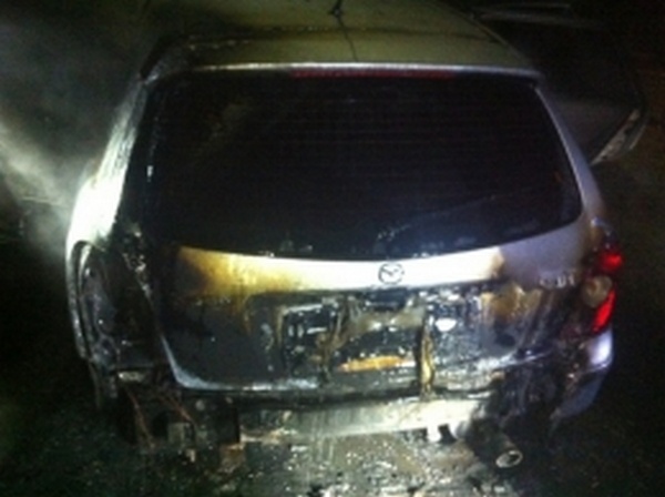 В Киеве продолжают гореть автомобили (фото)