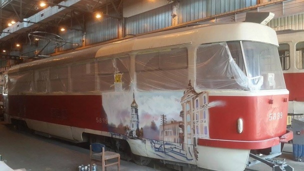 Ко Дню Киева на маршрут выйдет уникальный арт-трамвай (фото)