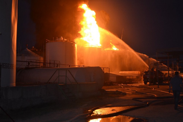 Пожар на нефтебазе произошел из-за нарушения правил эксплуатации, - МВД