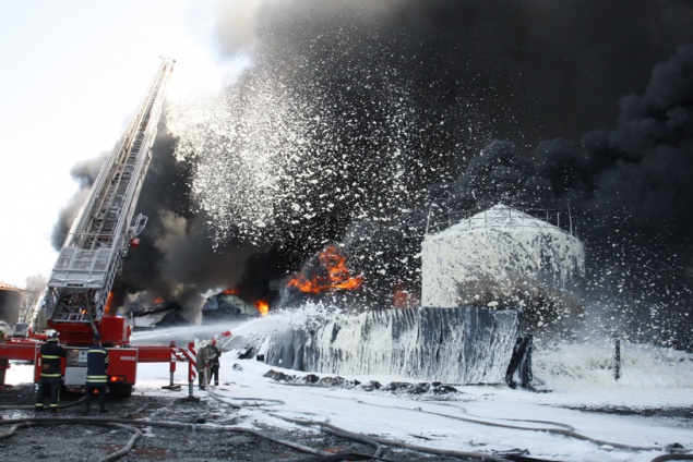 Нефтебаза в Василькове продолжает гореть. Хроника событий 10 июня (+ФОТО, ВИДЕО)