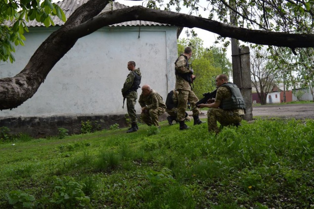 Силовики задержали двух киллеров, планировавших “отомстить“ главе Луганского МВД за вывод роты ”Торнадо”