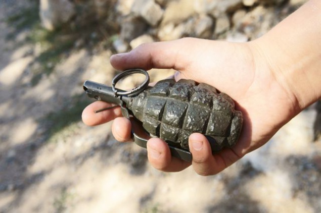 В Броварах дети нашли рюкзак с гранатами