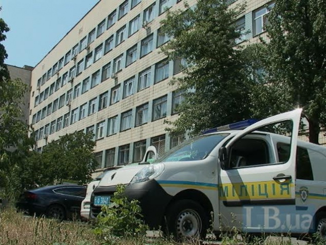 В Киеве из окна больницы выбросилась пожилая женщина