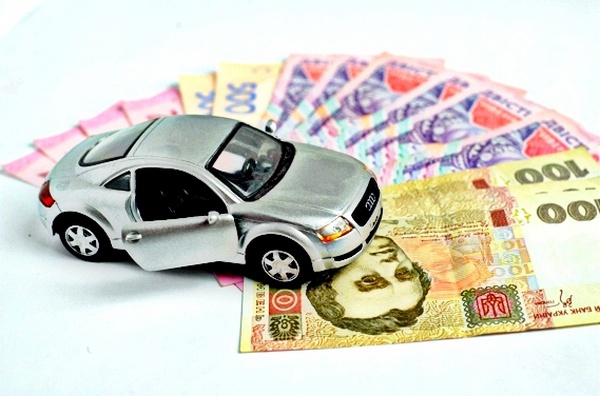 Фискалы разъяснили, кто должен платить нововведений налог на автомобили