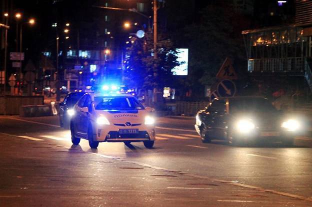 Каждый район Киева патрулирует 20 машин полиции