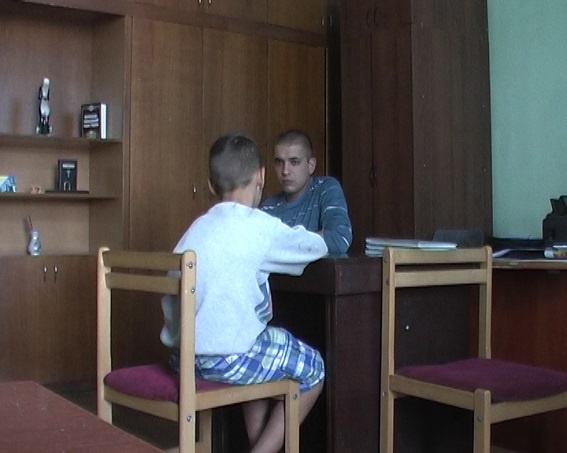 В Киеве ребенок убежал из дома, напуганный угрозами матери отправить его в приют