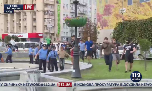 На Майдане подрались ультрас. Задержан “провокатор” из Польши (видео)
