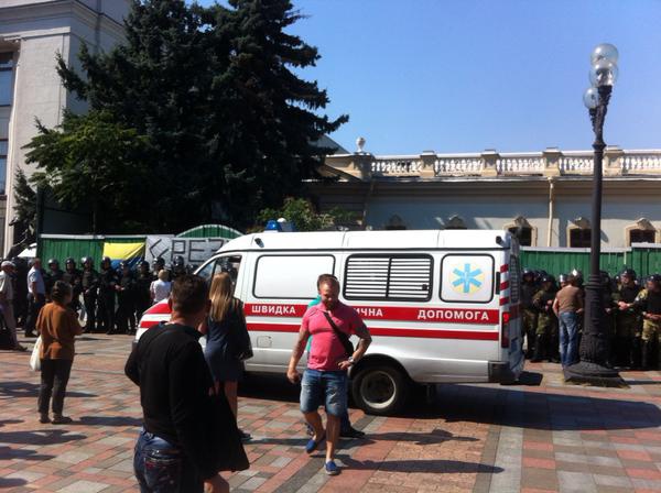 В беспорядках под стенами украинского парламента пострадало 119 человек
