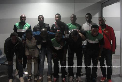 В аэропорту “Борисполь“ задержали фальшивую ”футбольную команду” из Нигерии