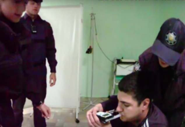 МВД опубликовало видео, как задерживали “родственника” Фирташа