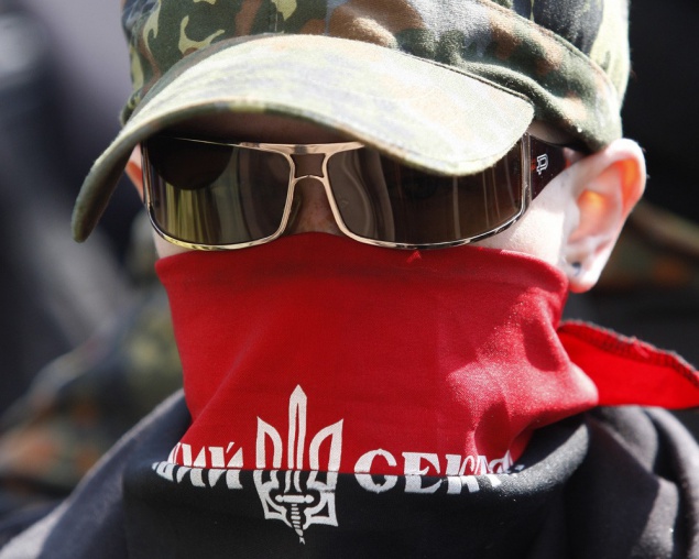 В Киеве на Оболони пытались взорвать офис “Правого сектора”