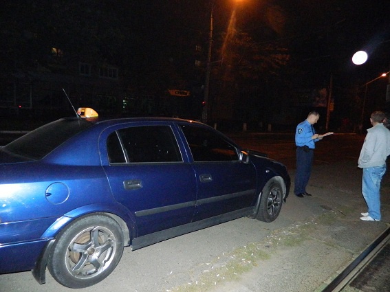 За ограбление киевского таксиста на 60 гривен юноше “светит” семь лет