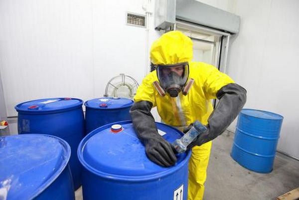 В Киеве очень много мест, где хранятся химически опасные вещества