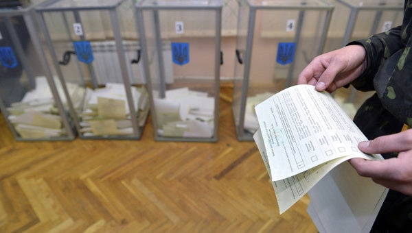 ОПОРА: Целое село на Киевщине проголосовало без паспортов