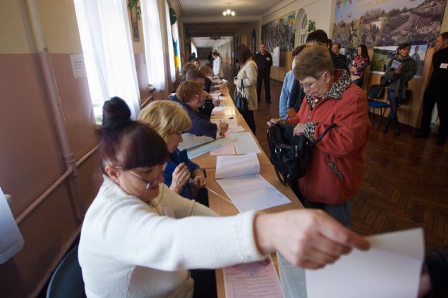Появились первые данные о явке избирателей на Киевщине