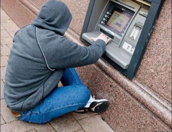 Киевлянин похищал из банкоматов деньги жителей Броваров