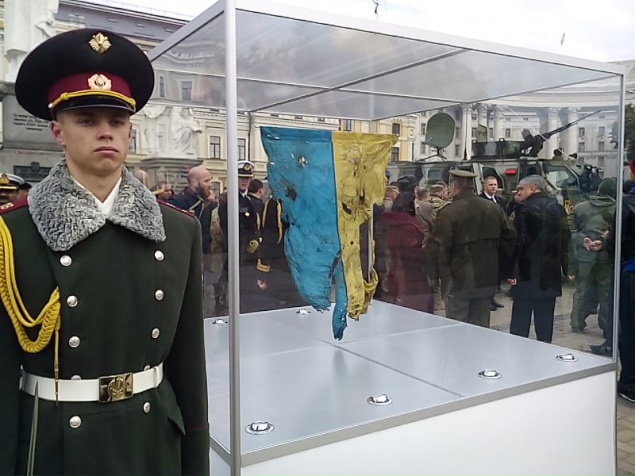 На Михайловской площади открылась выставка военной техники “Сила непокоренных” (фото)