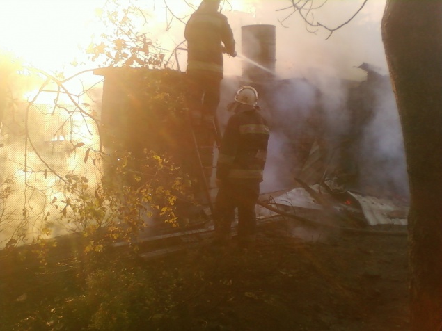 В Васильковском районе во время пожара чуть не рванули два газовых баллона