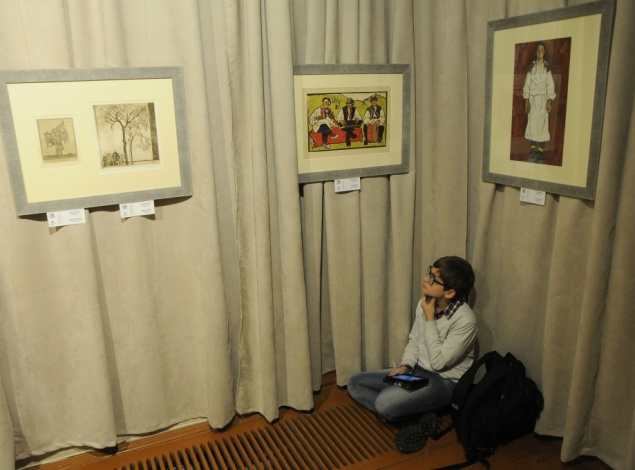 Музею украинской диаспоры подарили 120 картин художниц из Киева, ныне проживающих в США (фото)